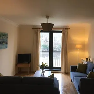  Apartment Waterfront Completely Refurbished